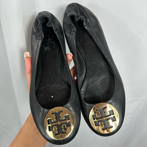 Tory Burch Reva black and gold ballet flats size 7.5 - Picture 1 of 13